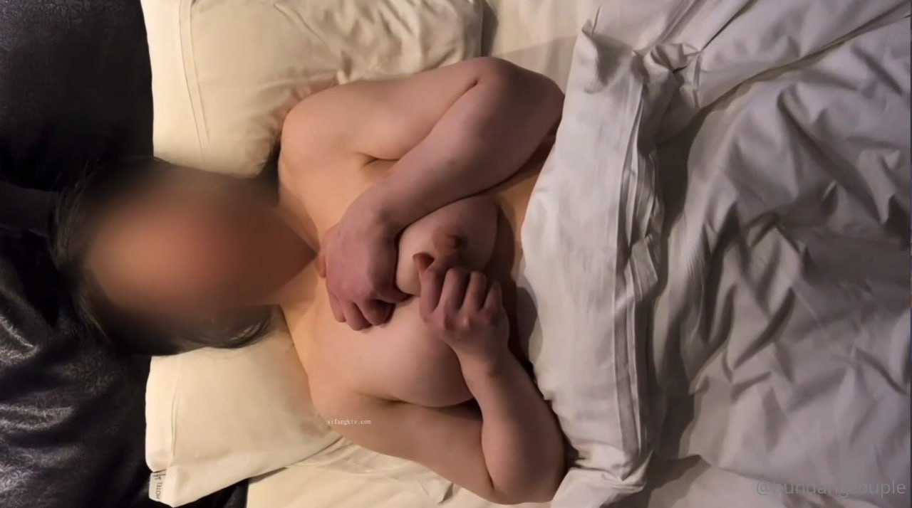 【2023-08-15】My first Q&A on onlyfans !.m4v